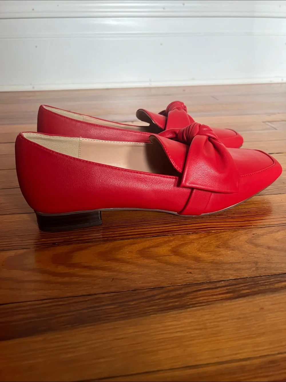 New York & Company Dominica Preppy Red Bow Loafers Square Toe - Size 8.5 NWOB